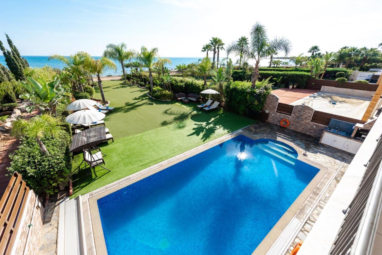 Sea Front Oceanus H2 By Ezoria Villas Ajía Nápa Kültér fotó