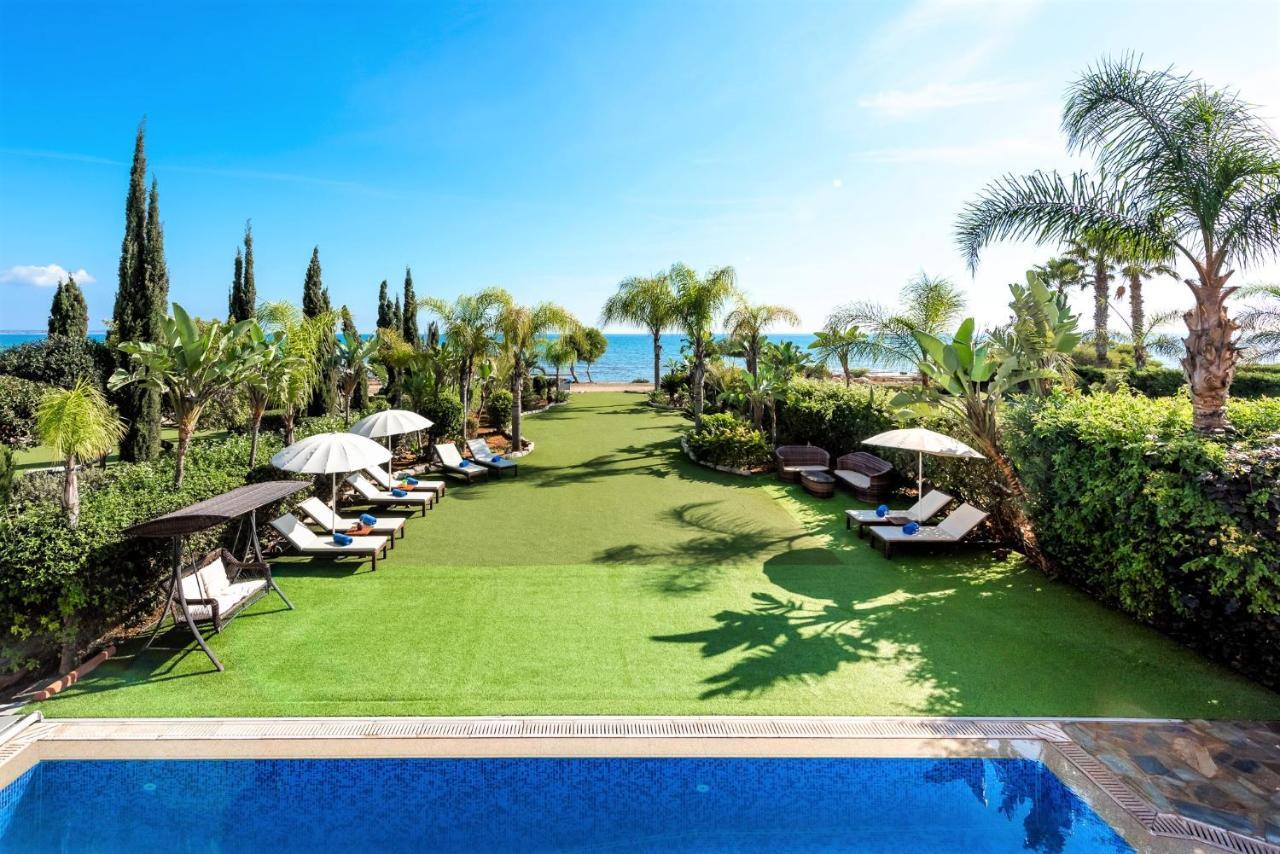 Sea Front Oceanus H2 By Ezoria Villas Ajía Nápa Kültér fotó